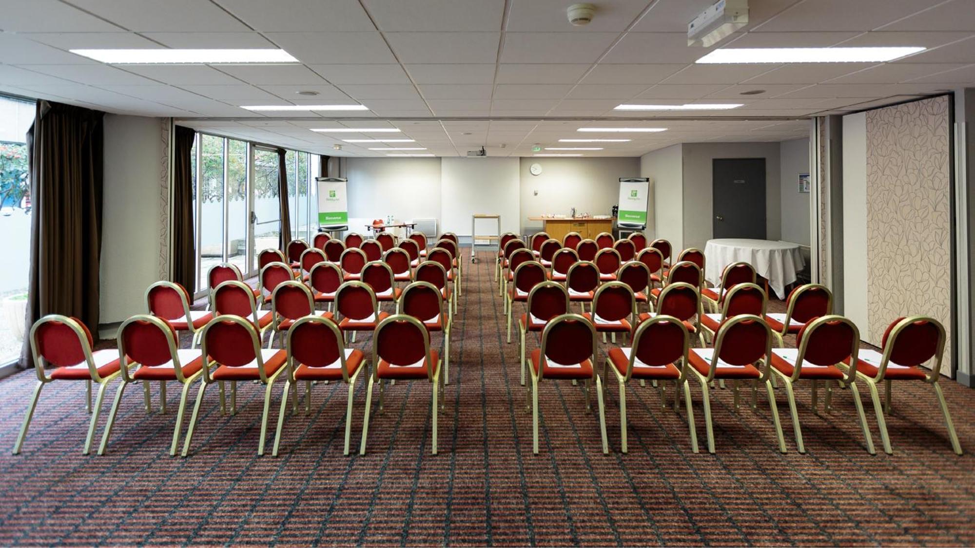 Holiday Inn Clermont Ferrand Centre By Ihg Екстериор снимка