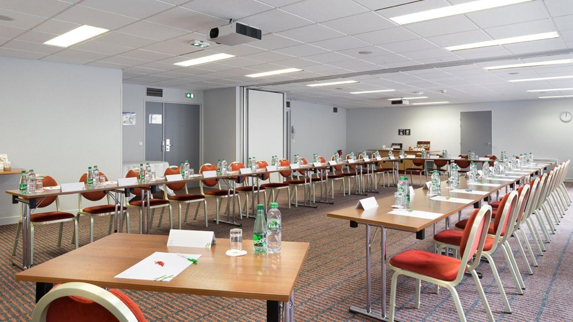 Holiday Inn Clermont Ferrand Centre By Ihg Екстериор снимка