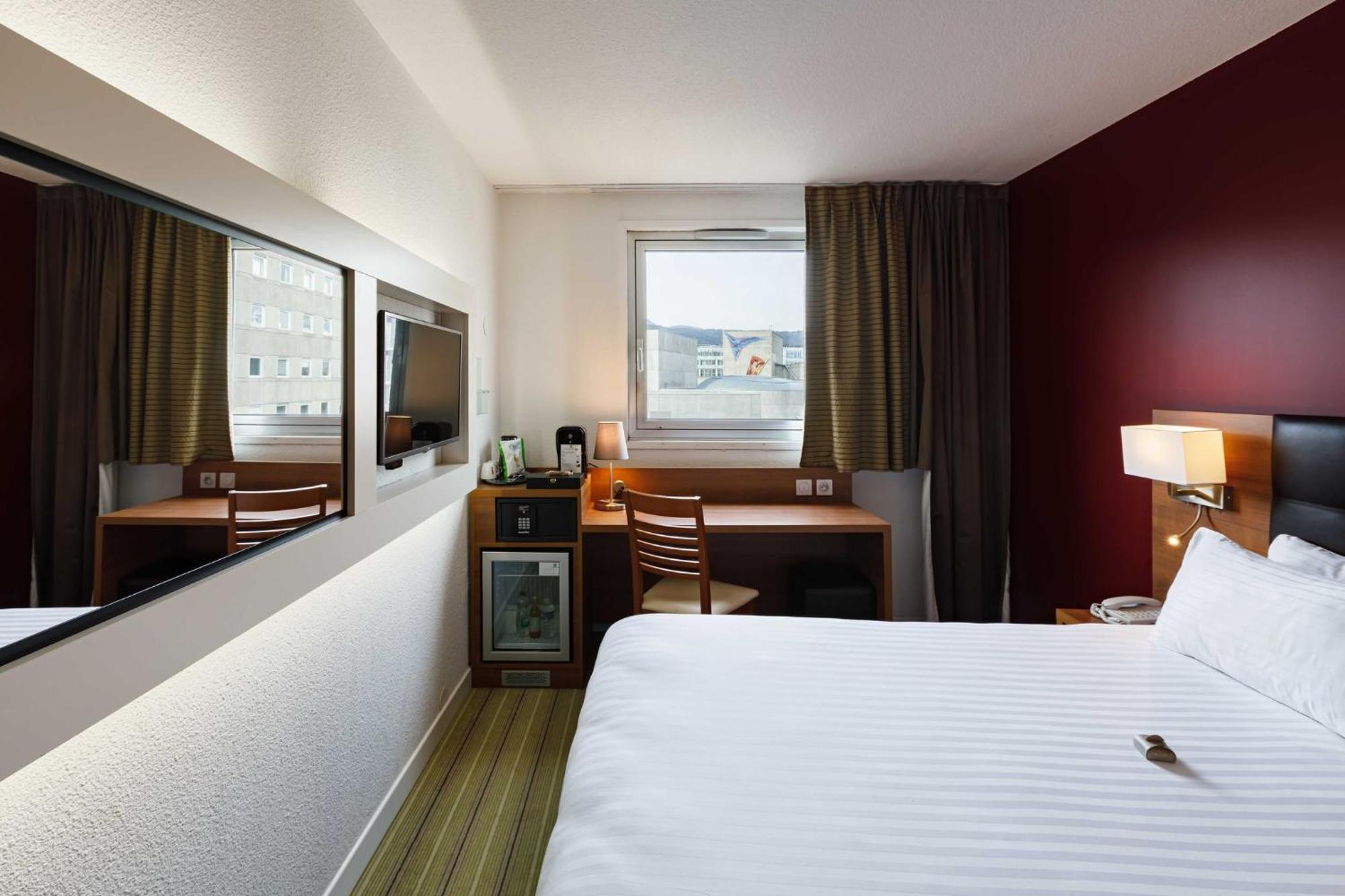 Holiday Inn Clermont Ferrand Centre By Ihg Екстериор снимка